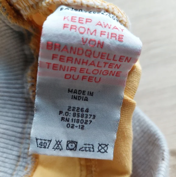 2012 vguc Mini Boden size 7 yellow cargo shorts - Picture 12 of 13